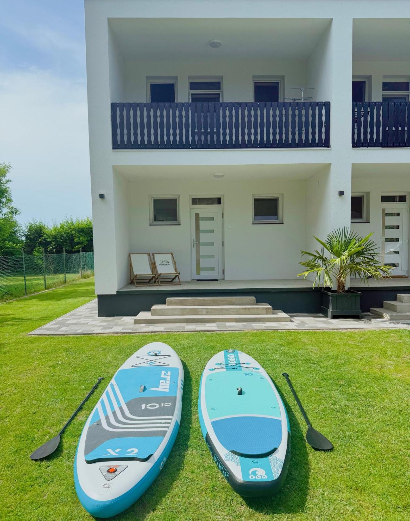 Balaton A Kertben - Balaton In The Garden - Beachfront Houses With Beautiful View, Private Beach Balatonfenyves Exterior foto